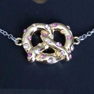 ⭐️NWT Coach *low start* Pretzel slider bracelet